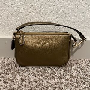 Gold Coach Nolita